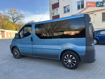 Авто Renault Trafic 2004 № 8173574