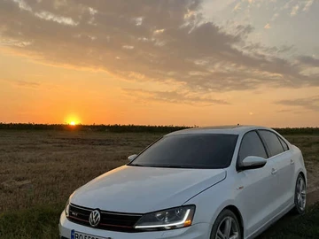 Авто Volkswagen Jetta 2015 № 8173798