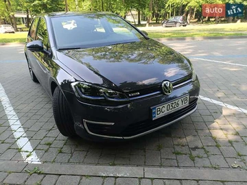 Авто Volkswagen E-Golf 2020 № 8173821