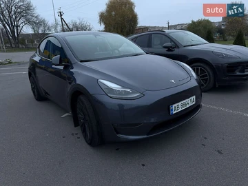 Авто Tesla Model Y 2023 № 8174024