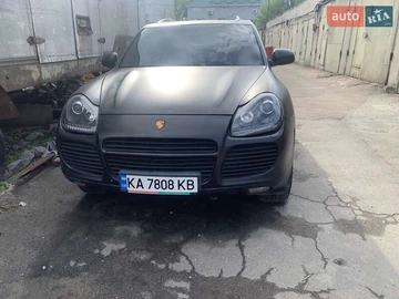Авто Porsche Cayenne 2005 № 8174302