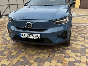 Авто Volvo Xc40 2022 № 8174404