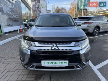 Авто Mitsubishi Outlander 2018 № 8174537