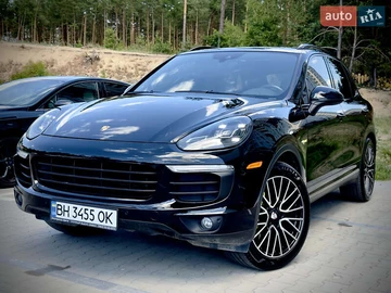Авто Porsche Cayenne 2015 № 8174608
