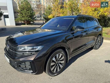 Авто Volkswagen Touareg 2024 № 8174797