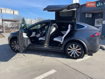 Авто Tesla Model X 2016 № 8175207