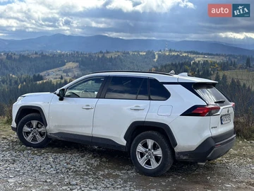 Авто Toyota Rav4 2021 № 8175338