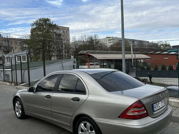 Авто Mercedes C-Class 2005 № 8175371