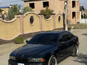Авто BMW 5 Series 2001 № 8175654