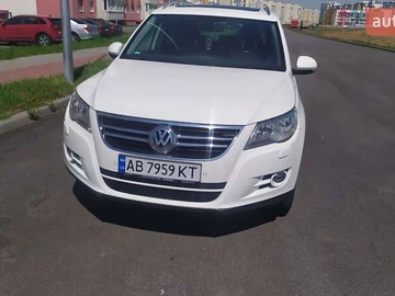 Авто Volkswagen Tiguan 2010 № 8175700