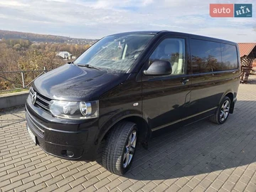 Авто Volkswagen Caravelle 2012 № 8175901
