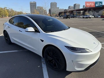 Авто Tesla Model 3 2024 № 8176061