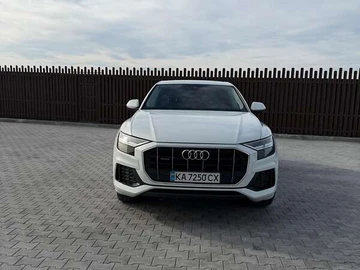 Авто Audi Q8 2021 № 8176066