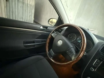 Авто Volkswagen Golf 2004 № 8176143