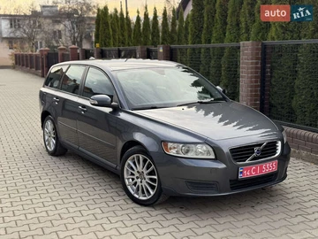 Авто Volvo V50 2007 № 8176162