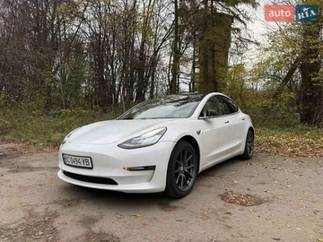 Авто Tesla Model 3 2019 № 8176687