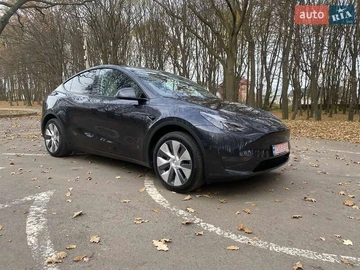 Авто Tesla Model Y 2024 № 8176760