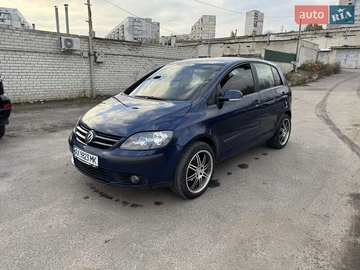 Авто Volkswagen Golf Plus 2008 № 8176944