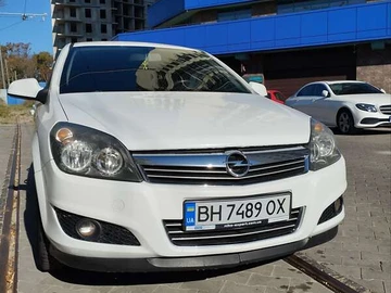 Авто Opel Astra 2013 № 8176961