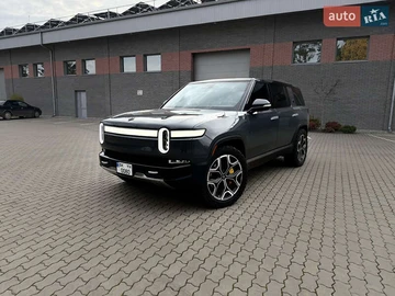 Авто Rivian R1S 2022 № 8177828