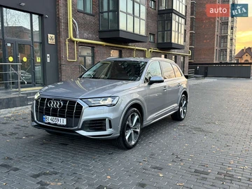 Авто Audi Q7 2021 № 8177830
