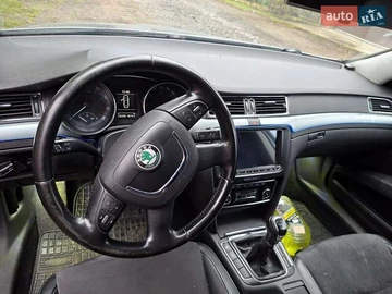 Авто Skoda Superb 2009 № 8178499