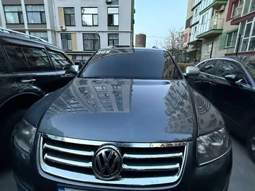 Авто Volkswagen Touareg 2006 № 8178523