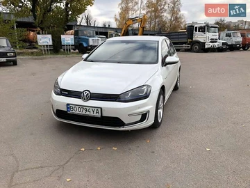Авто Volkswagen E-Golf 2014 № 8178949