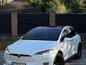 Авто Tesla Model X 2018 № 8179247
