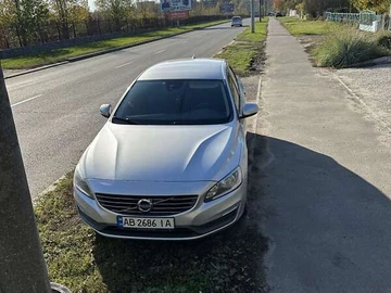 Авто Volvo V60 2013 № 8179407