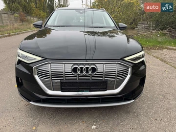 Авто Audi E-Tron 2019 № 8179529