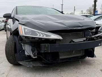 Авто Hyundai Elantra 2019 № 8179802
