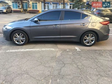 Авто Hyundai Elantra 2018 № 8179849