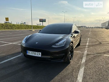 Авто Tesla Model 3 2019 № 8179858