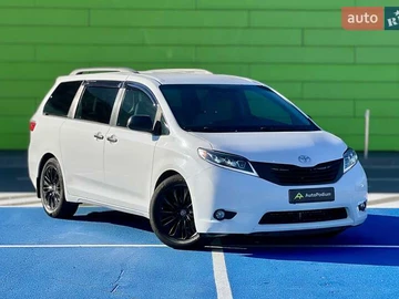 Авто Toyota Sienna 2016 № 8179948