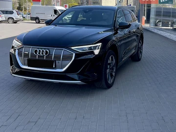 Авто Audi E-Tron 2021 № 8180095