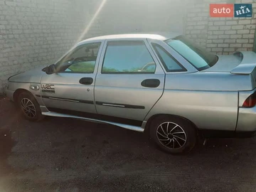 Авто ВАЗ 2110 2003 № 8180105