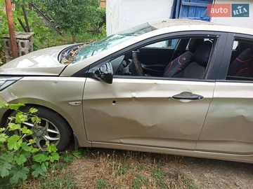 Авто Hyundai Accent 2013 № 8180115