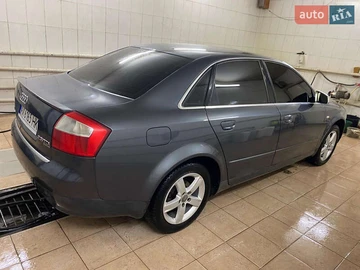Авто Audi A4 2001 № 8180151
