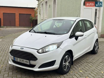 Авто Ford Fiesta 2015 № 8180260