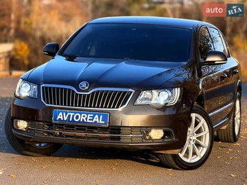 Авто Skoda Superb 2013 № 8180352