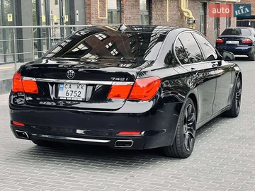 Авто BMW 7 Series 2012 № 8180358