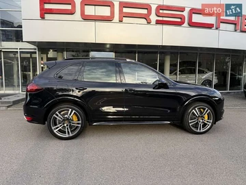 Авто Porsche Cayenne 2013 № 8180690