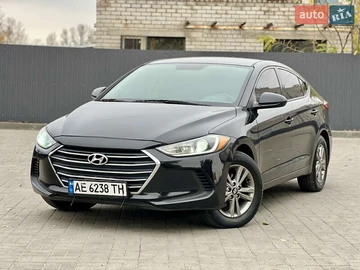 Авто Hyundai Elantra 2018 № 8181032