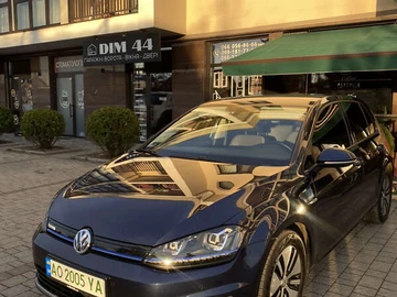 Авто Volkswagen E-Golf 2014 № 8181065