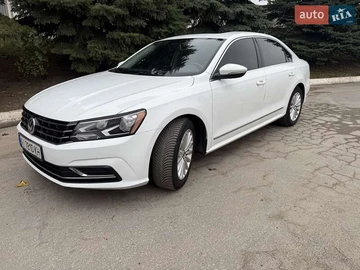 Авто Volkswagen Passat 2017 № 8181074