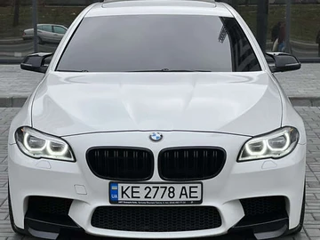 Авто BMW 5 Series 2013 № 8181206