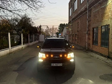 Авто Ford Explorer 2018 № 8181333