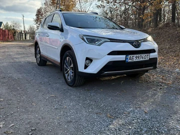 Авто Toyota Rav4 2018 № 8181337
