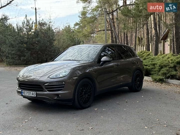 Авто Porsche Cayenne 2010 № 8181368